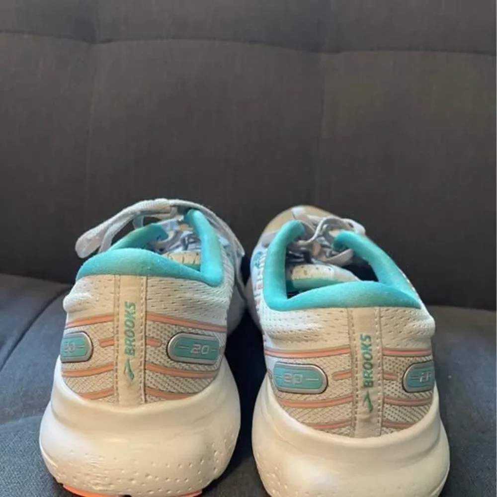 8.5 Wide Brooks Glycerin 20 Women’s Running Shoes Grey Orange